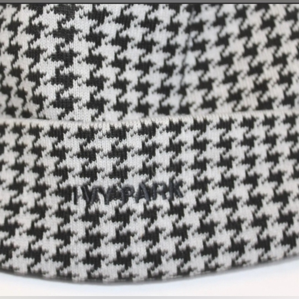 Adidas x Ivy Park Beanie  Black Gray Rare UNISEX Winter Cap OSFM NWT - Picture 6 of 9